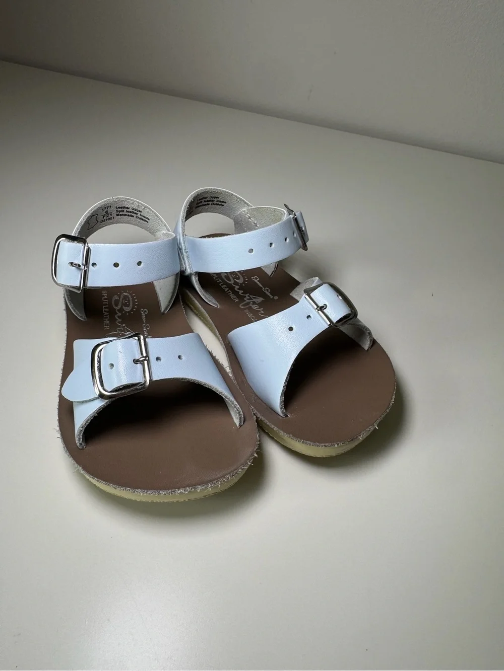 Girls 6T pale blue leather double buckle Sun-San Salt Water sandals